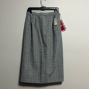 Peabody House Vintage long plaid skirt dead stock size 9/10